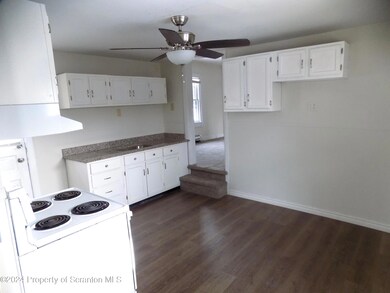 137 Pine St unit 3, Throop, PA 18512 - photo 3