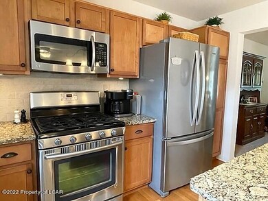 42 N Chestnut Dr, Drums, PA 18222 - photo 4