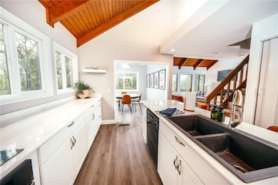 8 Norwood Dr, Bella Vista, AR 72714 - photo 2