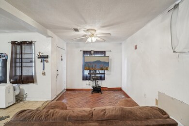 2307 Sunny Dr, Houston, TX 77093 - photo 3