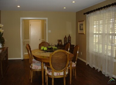 225 Samuel Dr, Tyler, TX 75701 - photo 4