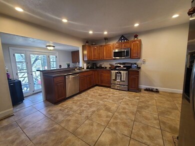 32 Wilno Ave, Ludlow, MA 01056 - photo 7