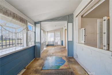 16203 Orange Ave, Paramount, CA 90723 - photo 6