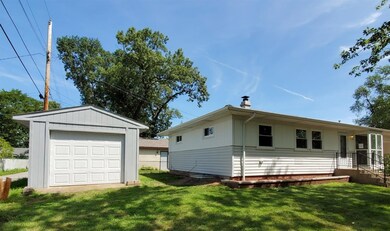 944 E Columbia Ave, Griffith, IN 46319 - photo 3