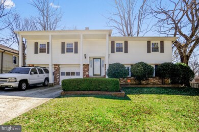 5711 Sir Galahad Rd, Glenn Dale, MD 20769 - photo 2