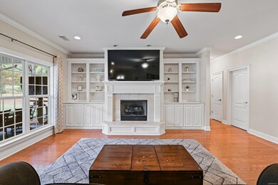 Beautiful built ins