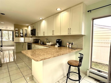 1027 Windermere Rd, Franklin Square, NY 11010 - photo 5