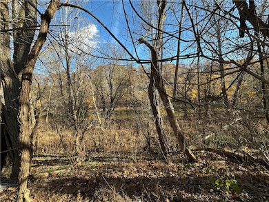 1901 Parkvue St, Buena Vista, PA 15018 - photo 2