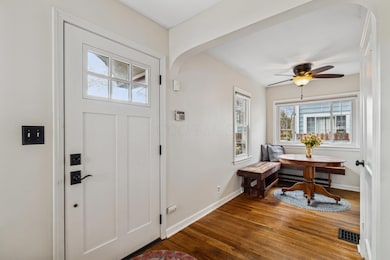 518 E Royal Forest Blvd, Columbus, OH 43214 - photo 4