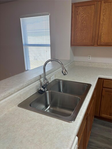 127 Salado Dr, Kyle, TX 78640 - photo 6