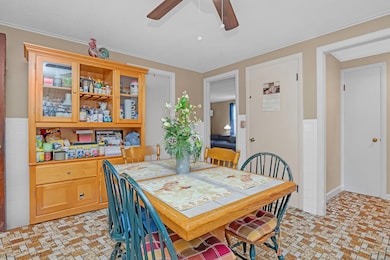 53 Le Clair Ct, Naugatuck, CT 06770 - photo 4