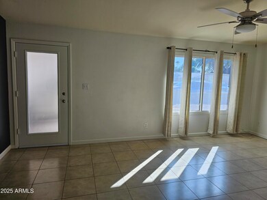 2428 E La Jolla Dr unit 2, Tempe, AZ 85282 - photo 2