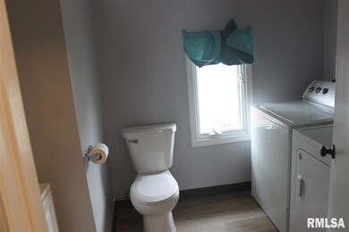 2135 Jefferson Ave, Davenport, IA 52803 - photo 7