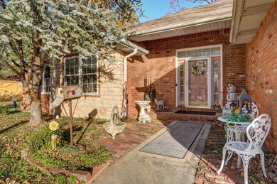 2360 E Monroe St-4