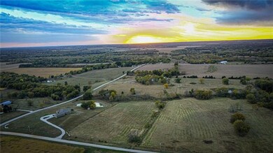 33400 S Crescent Hill Rd, Osawatomie, KS 66064 - photo 3