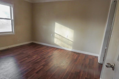 922 S Landrum St, Mount Vernon, MO 65712 - photo 5