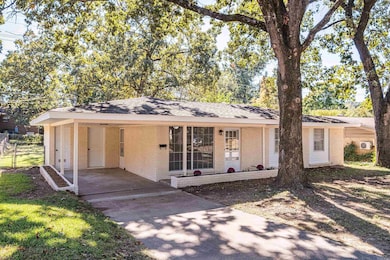 1927 Arrowhead Rd, North Little Rock, AR 72118 - photo 3