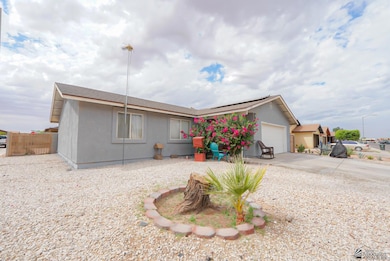 569 W Ramona St, Somerton, AZ 85350 - photo 2
