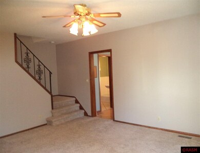 1601 N 4th St, Mankato, MN 56001 - photo 2