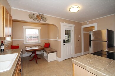 2320 Mcdougall Ave, Everett, WA 98201 - photo 2