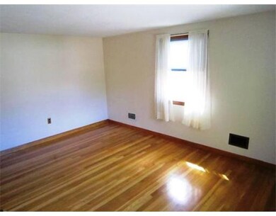 63 Lakeview Terrace unit 63, Waltham, MA 02451 - photo 5