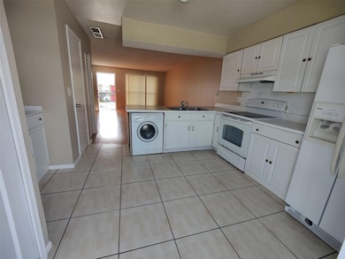 1880 Caralee Blvd unit 3, Orlando, FL 32822 - photo 3