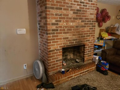 INTERIOR PICTURES ARE FROM 2022
