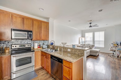 3001 Murworth Dr unit 101, Houston, TX 77025 - photo 2