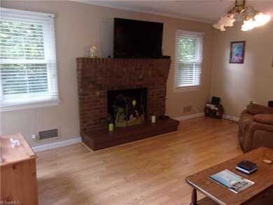 794 Skycrest Country Rd, Asheboro, NC 27205 - photo 4