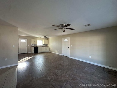 16128 E Newton Place, Tulsa, OK 74116 - photo 7