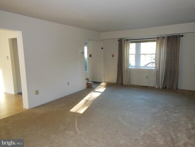 4800 Rockingham Ln, Bowie, MD 20715 - photo 5