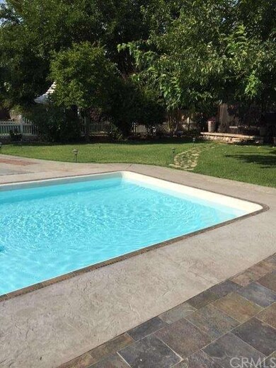 inground fiberglass pool