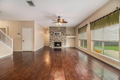 7304 Livingston Dr, Denton, TX 76210 - photo 4