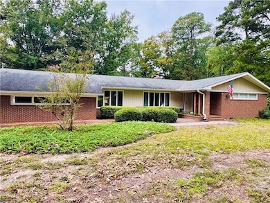 24420 Lovers Ln, Windsor, VA 23487 - photo 2