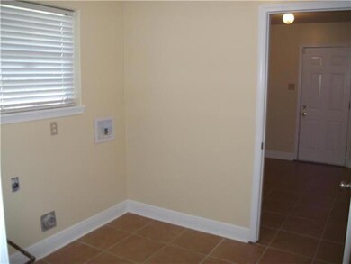 Laundry Room. Large airy laundry room