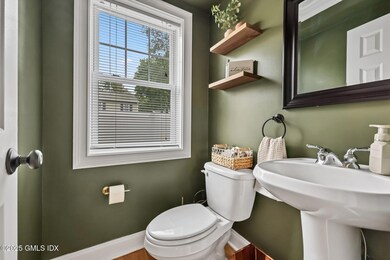 powder room