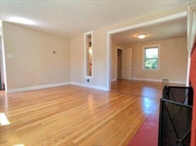 134 Russell Rd unit 1, West Newton, MA 02465 - photo 6