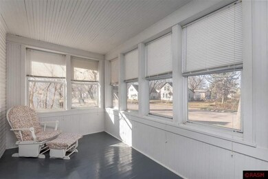 1513 N 5th St, Mankato, MN 56001 - photo 4