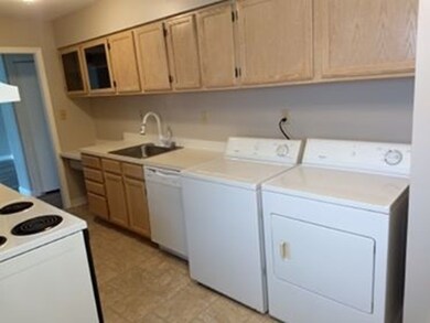 18 Fredette St, Chicopee, MA 01022 - photo 5