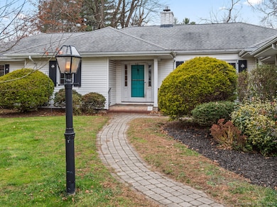 12 Haviland Rd, Bloomfield, CT 06002 - photo 5