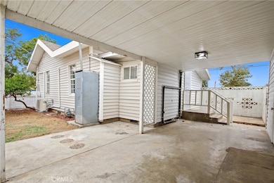 1168 Ronan Ave, Wilmington, CA 90744 - photo 6