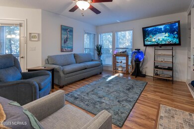 06-700 West 1st St - Living Room-6