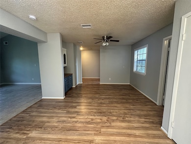 10813 Scenic Dr, Montgomery, TX 77356 - photo 4