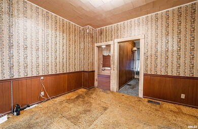 1204 Broadway St, Lincoln, IL 62656 - photo 6