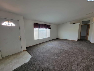 355 Old Inland Empire Hwy unit 55, Prosser, WA 99350 - photo 5