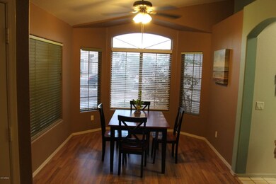 06 - Dining Room