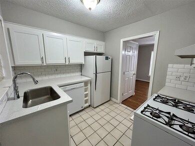 1820 Binz St unit 7, Houston, TX 77004 - photo 5