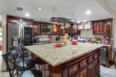 5519 Irish Hill Dr, Houston, TX 77053 - photo 2