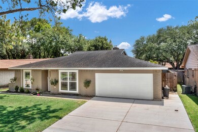 16618 Townes Rd, Friendswood, TX 77546 - photo 2