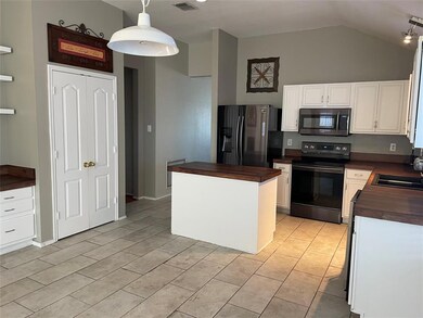 2207 Hideaway Ct, Wylie, TX 75098 - photo 2